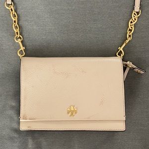 Light pink letter Tory Burch bag